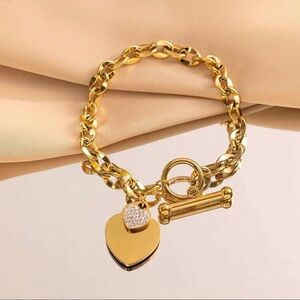 ✨Lovely Heart Shaped bracelet 18k